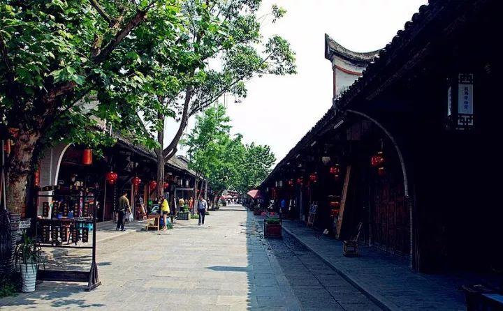 逃出美丽度假胜地